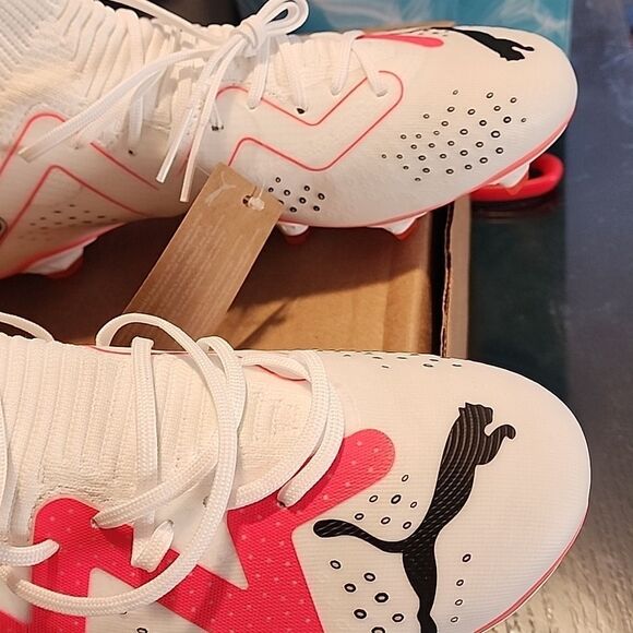 Puma Future Match FG AG White and Pink Soccer Cleats NWT SIZE 9 - Picture 2 of 7